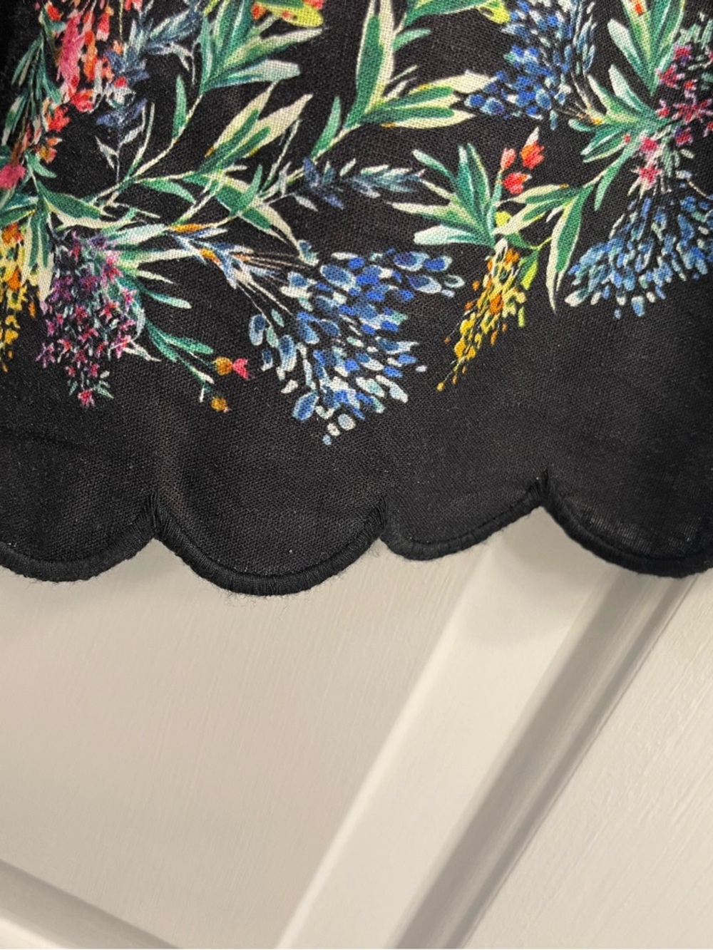 FARM Rio Black Delicate Forest Scarves Shorts - Picture 4 of 11